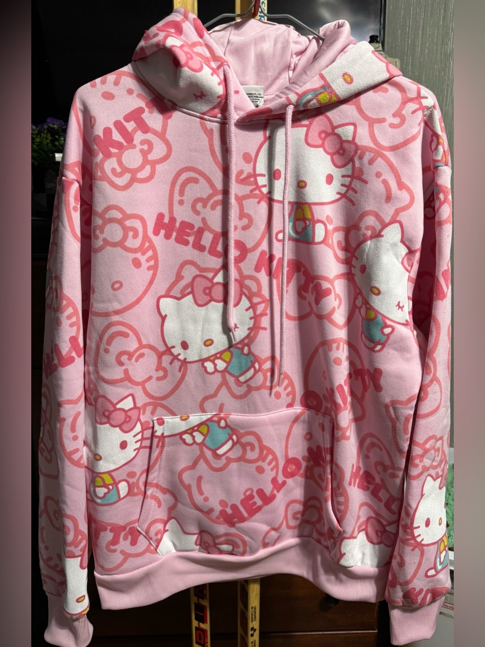 NWT Sanrio Hello Kitty Pink All Over Print Fleece Pullover Hoodie M